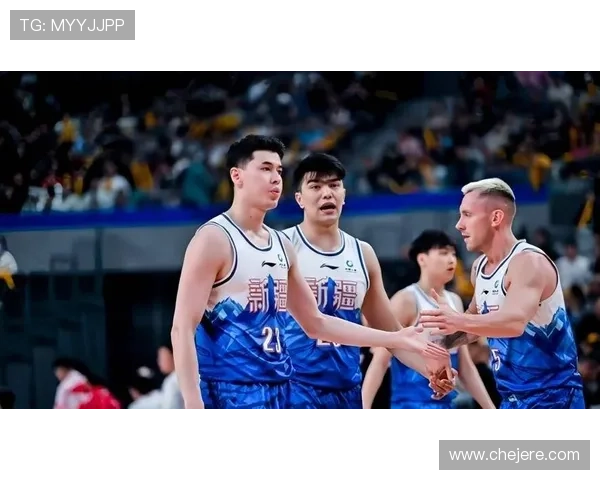 今晚CBA精彩对决全程直播篮球迷必看赛事安排与焦点球员分析 今晚CBA精彩对决全程直播篮球迷必看赛事安排与焦点球员分析